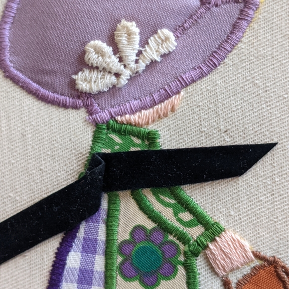 Vintage 70s Holly Hobbie Appliqué Embroidery Hoop Art Handmade - Picture 3 of 5